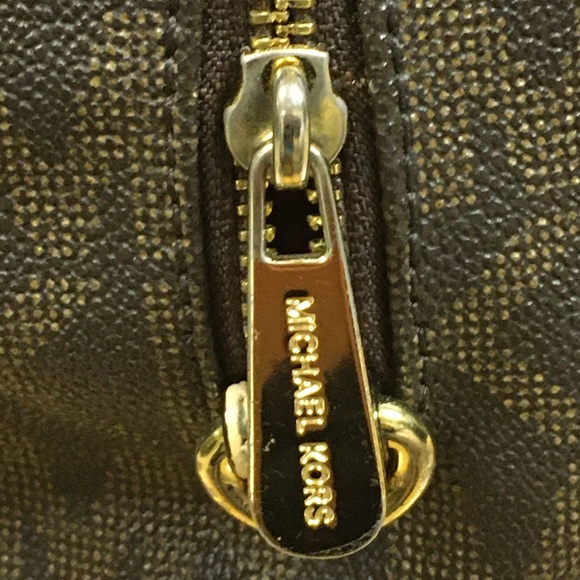 Michael Kors bag - Picture 8 of 8